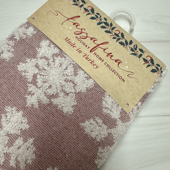 MADE IN TURKEY DECORATIVE HOLIDAY TOWEL SET OF 2 - Picture 10 of 10